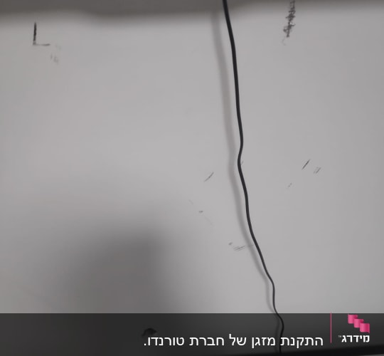 התקנת מזגן של חברת טורנדו.